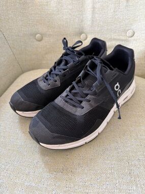 On Cloud Running CLOUDRIFT Black + White Men’s Sneakers 9.5